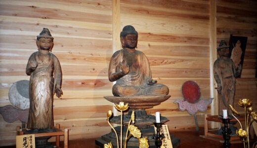 木造薬師如来座像及び両脇侍像（国1 重要文化財）