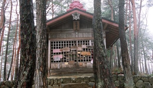 本学神社（国学四大人遺品）(町指1 高森町有形文化財)
