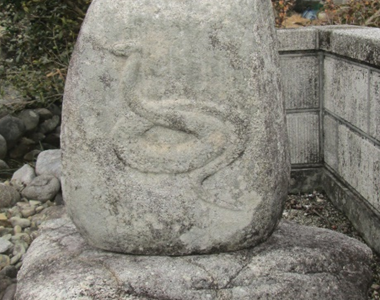 館長の石神問答（２）高森町のヘビ神様